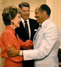 Eugene Allen with President Ronald Reagan and his wife, Nancy (courtesy of BET.com)